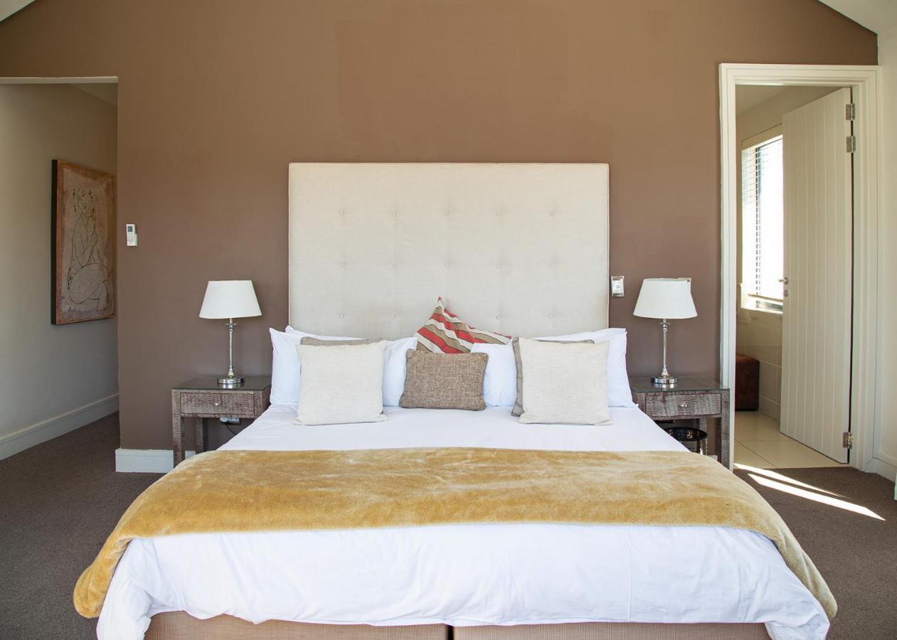 Marine Square Luxury Suites Херманус Экстерьер фото