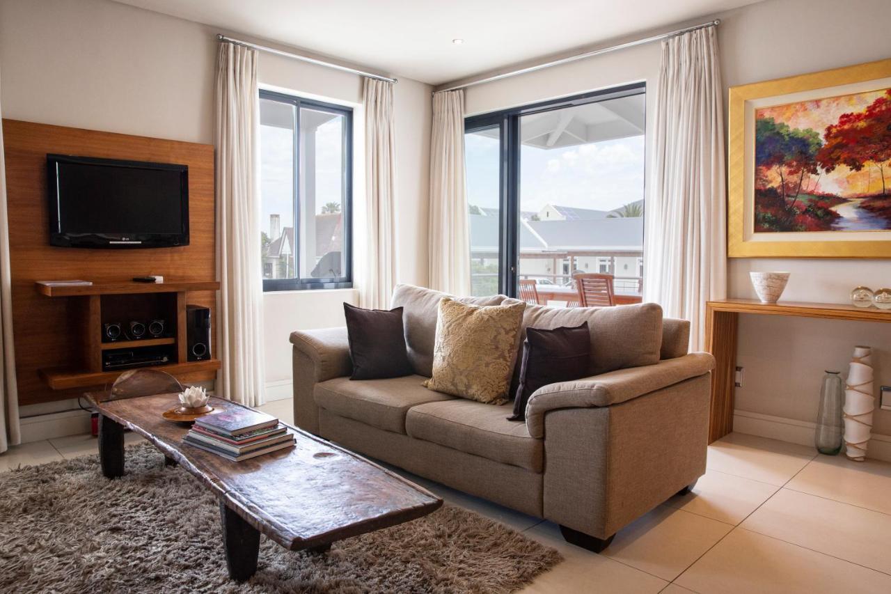 Marine Square Luxury Suites Херманус Экстерьер фото